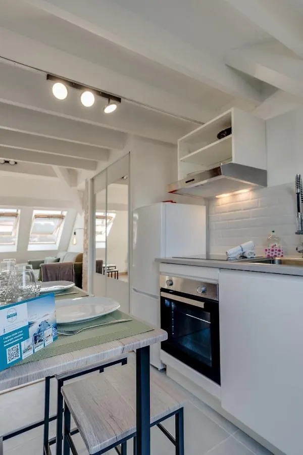 Le Supernova - Nice Studio With Mezzanine In The Heart Of The City Annecy 0*,  France