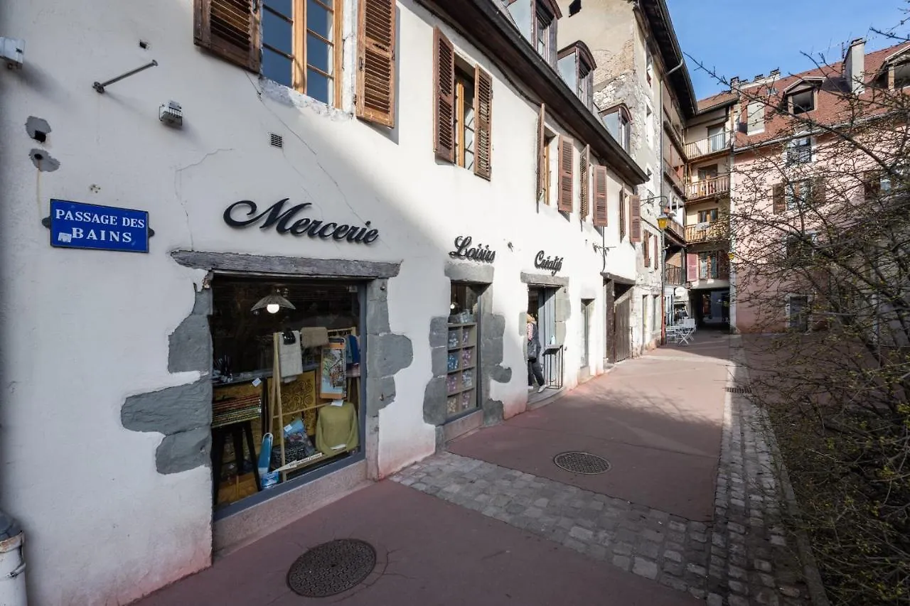Le Supernova - Nice Studio With Mezzanine In The Heart Of The City Annecy France